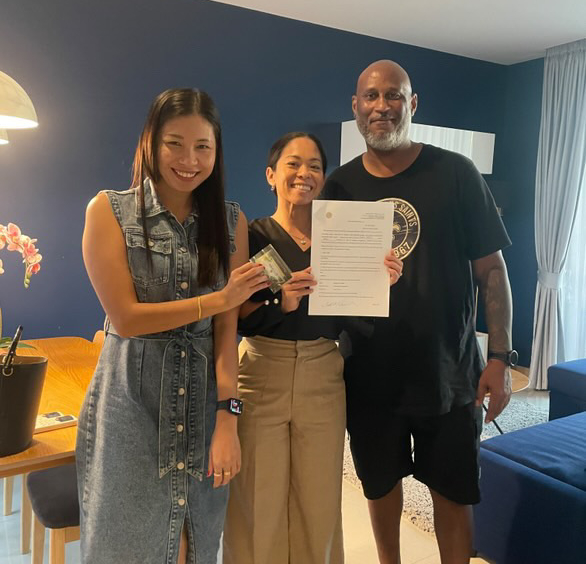 0FF1CF5B-09CE-4045-9C2B-D9EF30F60CB1